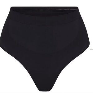 SKIMS Seamless Sculpt Mid Waist Thong